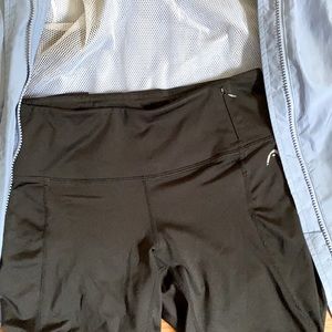 capri leggings for working out (with phone pocket)